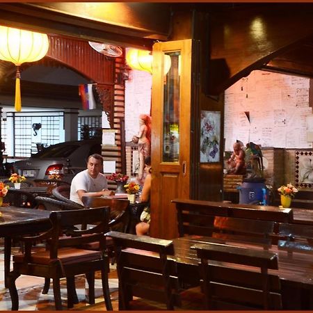 Gold Coast Inn Pattaya Exterior photo